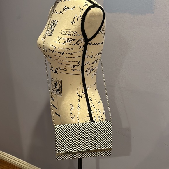 Forever 21 wallet on chain - Picture 5 of 6